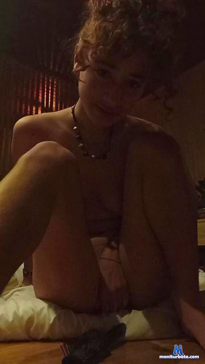 Nakedhippy cam4 bisexual performer from French Republic  