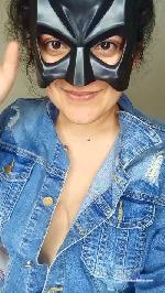 AxelyLuana cam4 livecam show performer room profile