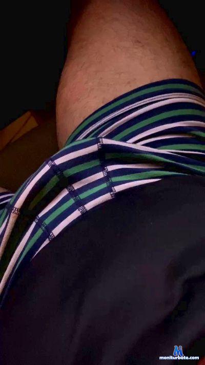 locodearriba cam4 straight performer from Argentine Republic  