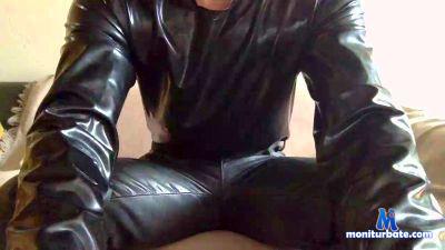 iloverubber cam4 gay performer from Federal Republic of Germany amateur rubber pee leather festish LiveTouch rollthedice 