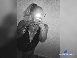 QueenOfLuxury cam4 live cam performer profile