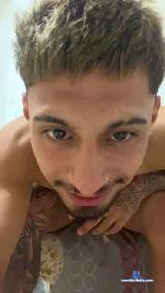 Onlyydemonio cam4 livecam show performer room profile