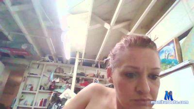 BombCherry84 cam4 unknown performer from United States of America  
