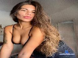 Caramelodeleche cam4 live cam performer profile