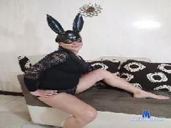 valeriaflores_ cam4 live cam performer profile