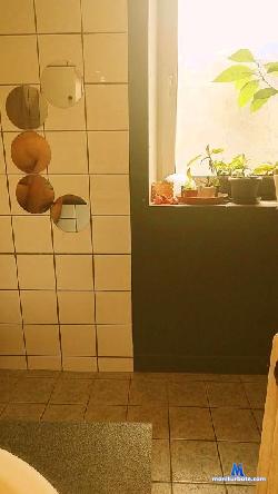 Max_guide cam4 live cam performer profile