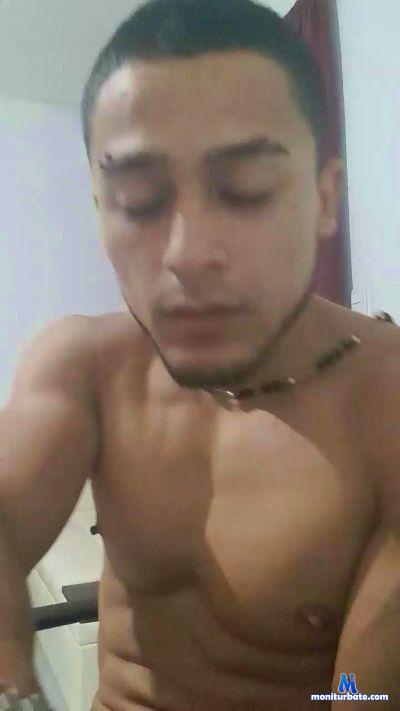 twocrazy21 cam4 straight performer from United States of America rollthedice 