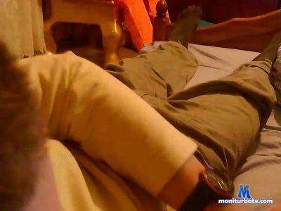 winnie51 cam4 gay performer from French Republic  