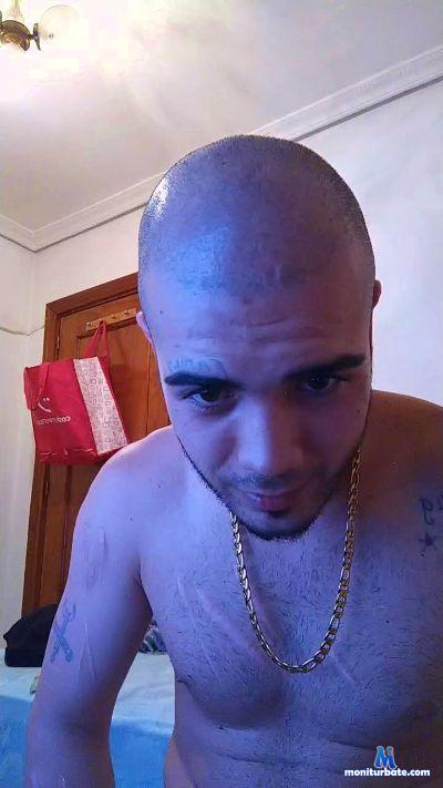 Danisito23 cam4 straight performer from Kingdom of Spain  
