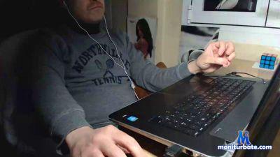 Redblood_75 cam4 straight performer from Republic of Italy gift chat beitcade support rollthedice 