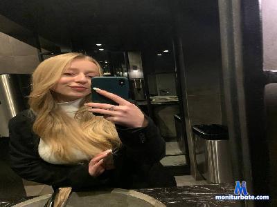 LovelyBlondee cam4 straight performer from Republic of Bulgaria blowjob cum striptease C2C cute feet 