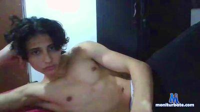 kevinnmen cam4 straight performer from Republic of Colombia  