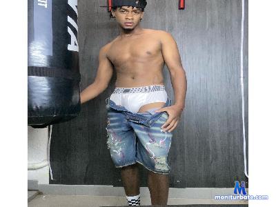 Jack_Crawfort cam4 bisexual performer from Republic of Colombia spanking pee pussy ass feet love you 
