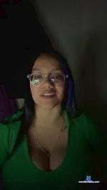 Curvyylove7 cam4 livecam show performer room profile