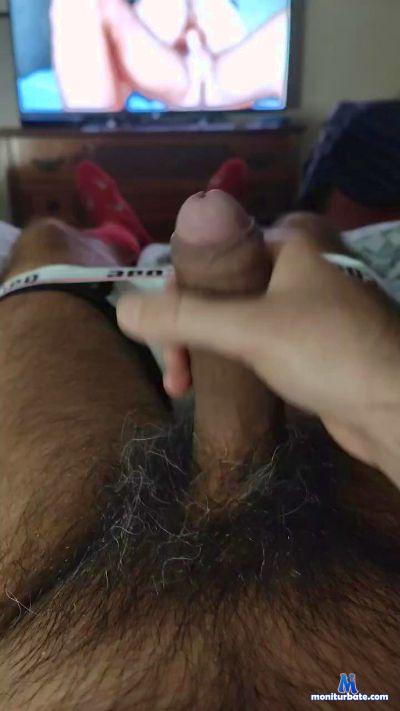 h0rny_bear cam4 bisexual performer from Republic of Italy  