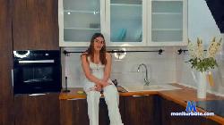 MariamCubitt cam4 live cam performer profile