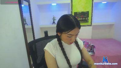 coral_18 cam4 straight performer from Republic of Colombia bigass cute schoolgirl masturbation armpits squirt amateur 