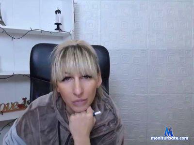 kenlissi cam4 straight performer from Federal Republic of Germany livetouch playing rollthedice 
