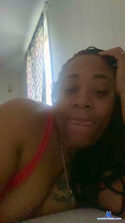 KinkyBri22 cam4 bicurious performer from United States of America  