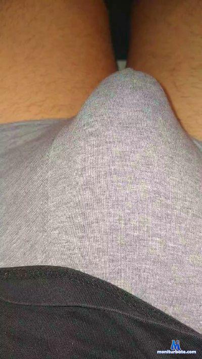 grossebit210 cam4 straight performer from French Republic  