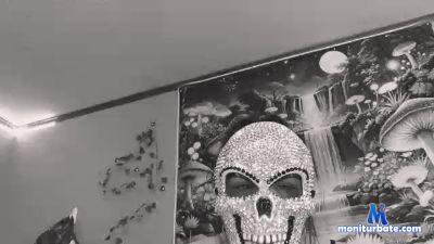 Bright_Demon cam4 bisexual performer from United States of America cute amateur weird phatpussy halloweenporn pussy spanking 