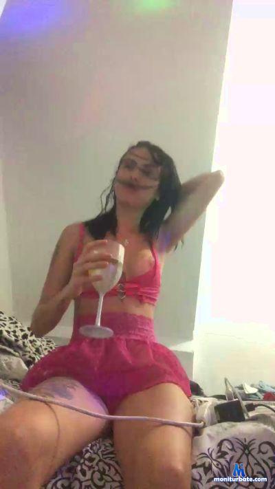 nifeta18 cam4 bisexual performer from Federative Republic of Brazil  