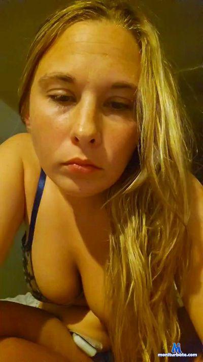 HOT_MOMMA24 cam4 straight performer from United States of America  