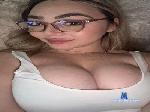 Big_titty_kitty cam4 livecam show performer room profile