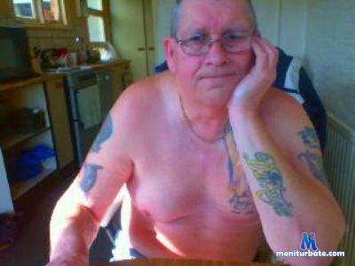amigo228 cam4 straight performer from Argentine Republic  