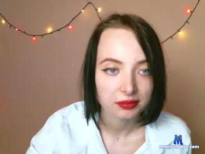 hhiker cam4 bisexual performer from Cayman Islands  