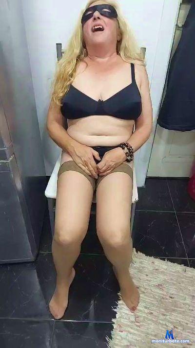 Crazy_Diana cam4 bisexual performer from United Kingdom of Great Britain & Northern Ireland amateur lush bigtits feet 