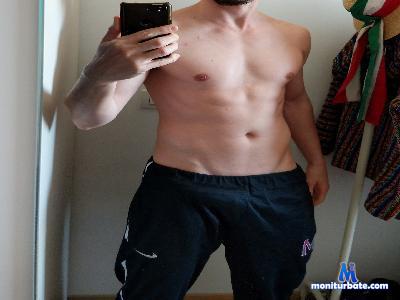 PerversoGentile cam4 straight performer from Republic of Italy  