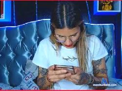 LolaBody cam4 live cam performer profile