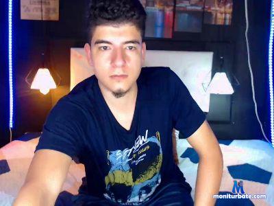 dave_collins18 cam4 gay performer from United States of America  