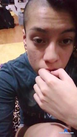Noontide cam4 live cam performer profile