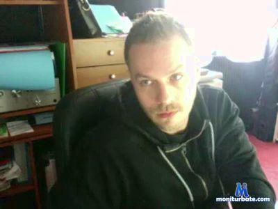 blackeight37 cam4 straight performer from United Kingdom of Great Britain & Northern Ireland  