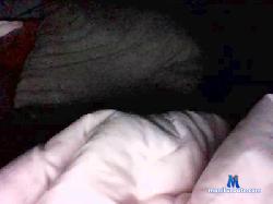 LeoBirts cam4 live cam performer profile