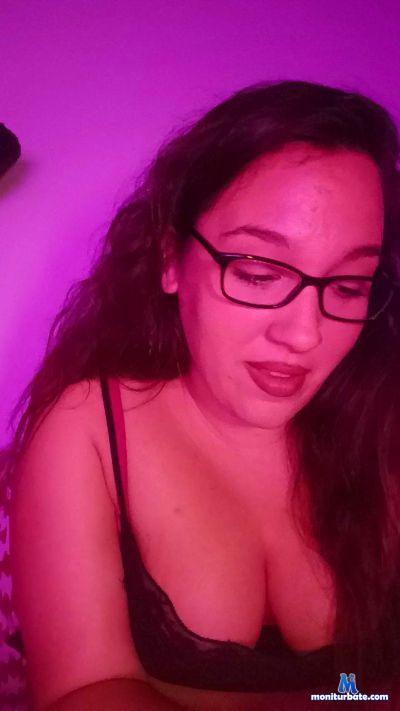 morecc4 cam4 straight performer from Kingdom of Spain  