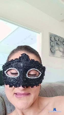 Clarissa35 cam4 live cam performer profile