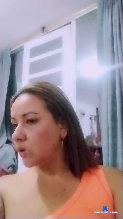 MiaKinki cam4 live cam performer profile