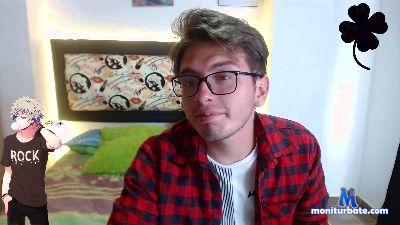 pervertpretty cam4 bisexual performer from Federative Republic of Brazil  