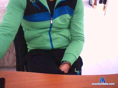 divertente79 cam4 straight performer from Republic of Italy  