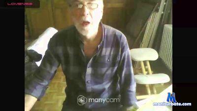 elderterry62 cam4 bicurious performer from Belize  
