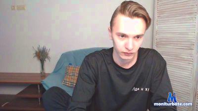 Hornyreality cam4 gay performer from United States of America  