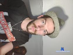 Benji20091993 cam4 live cam performer profile