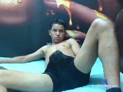 bottom672 cam4 live cam performer profile