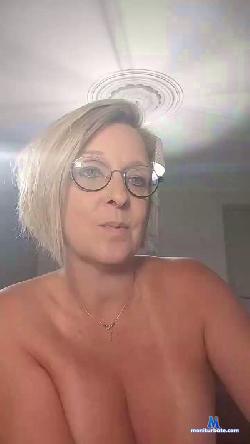 Lilie6969 cam4 live cam performer profile