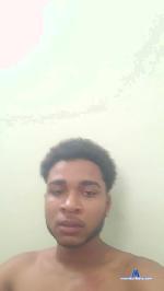 Bugyyy cam4 livecam show performer room profile