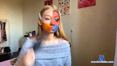 StormyPouch cam4 straight performer from French Republic C2C striptease femdom lesbian cosplay blowjob gamer 