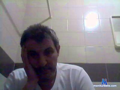 mimmo442 cam4 bisexual performer from Republic of Italy  